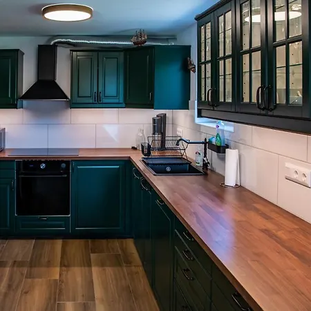 Ganzes Haus Mit Viel Platz Fuer Familie Und Freunde