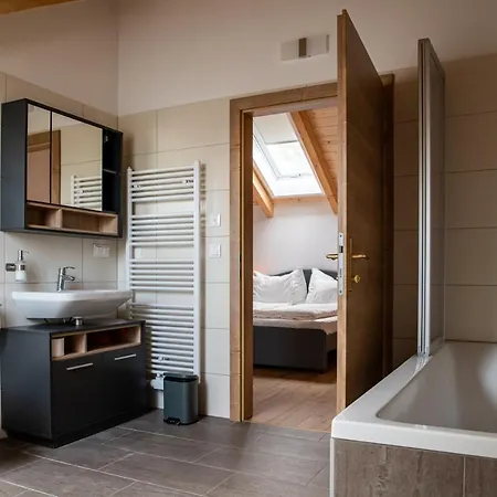 Ganzes Haus Mit Viel Platz Fuer Familie Und Freunde * Klagenfurt am Woerthersee