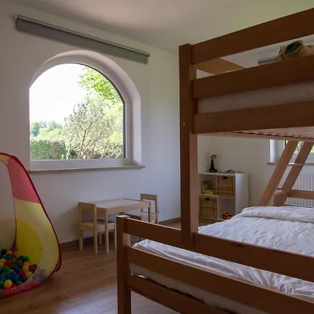 Ganzes Haus Mit Viel Platz Fuer Familie Und Freunde Prázdninový dům