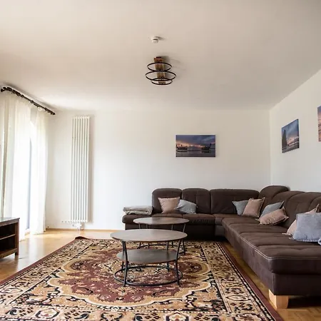 Ganzes Haus Mit Viel Platz Fuer Familie Und Freunde Prázdninový dům Klagenfurt am Woerthersee
