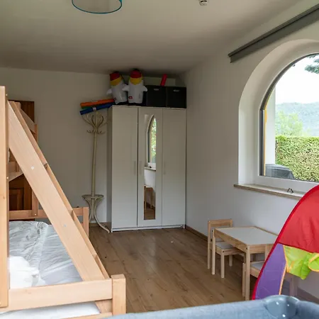 Ganzes Haus Mit Viel Platz Fuer Familie Und Freunde Klagenfurt am Woerthersee