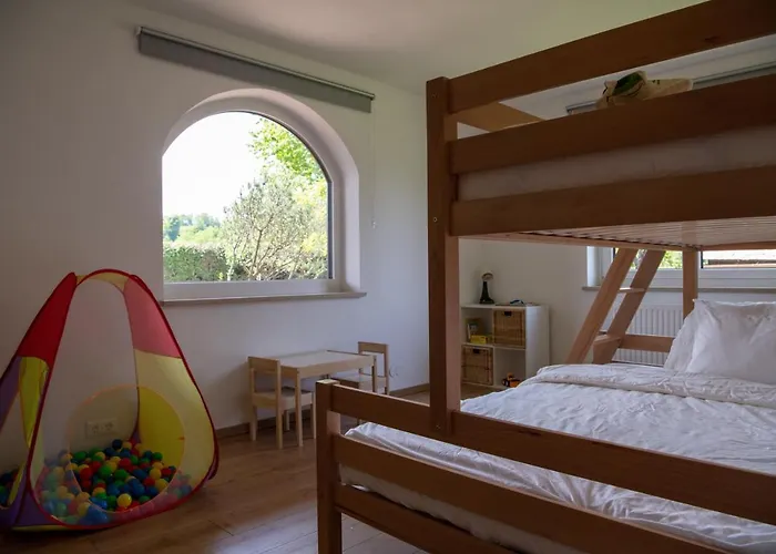 Ganzes Haus Mit Viel Platz Fuer Familie Und Freunde Feriehus